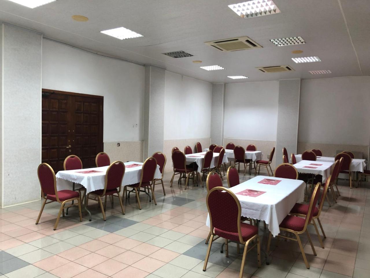 Maple Leaf Korean Hotel Achimota 외부 사진